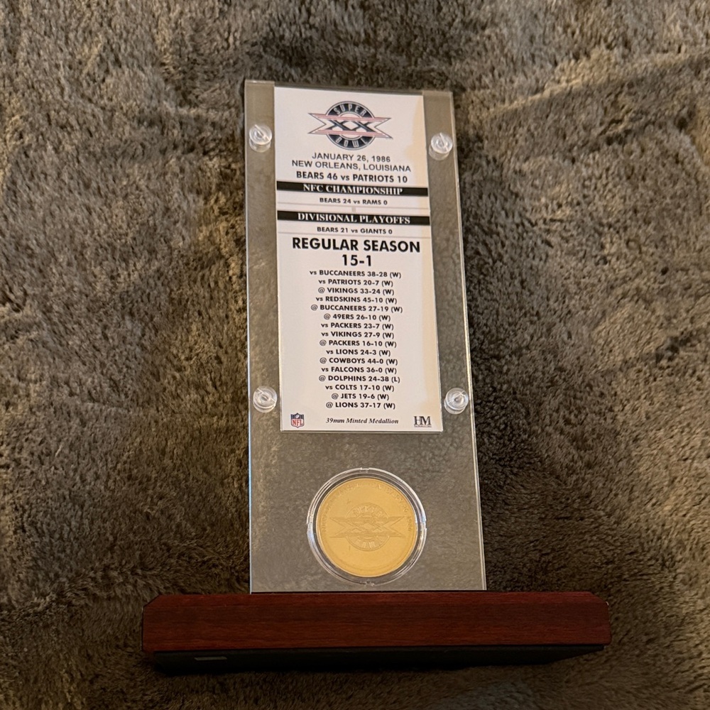 Super Bowl XX Commemorative Ticket & Plaque, Chicago Bears vs NE Patriots, 1986